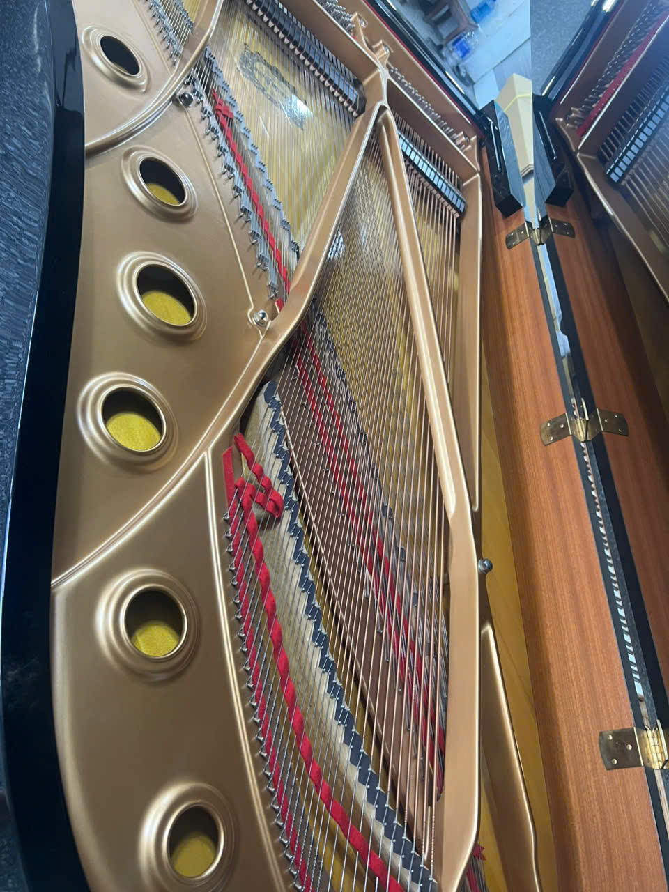 Grand-Yamaha-C7-autoplay-cao-cap