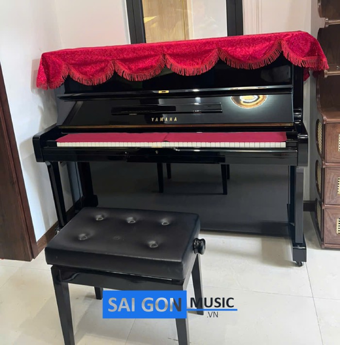 Piano Yamaha U1H renewal