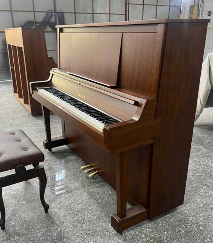 Piano Yamaha W102