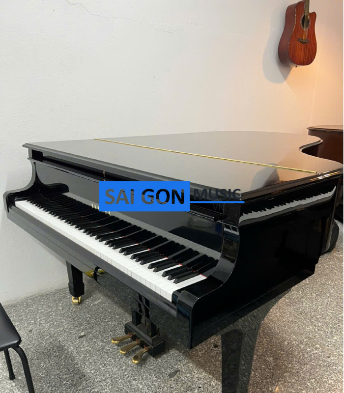 Piano grand yamaha C5A